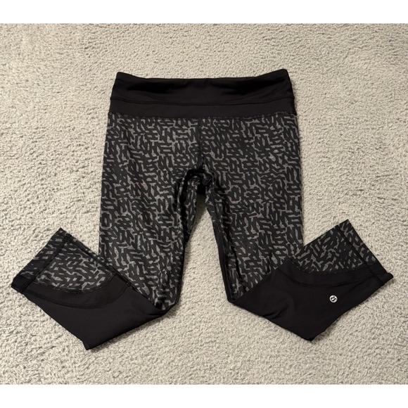 lululemon athletica Pants - Lululemon Run Inspire Crop II Leggings Gray Black size 6